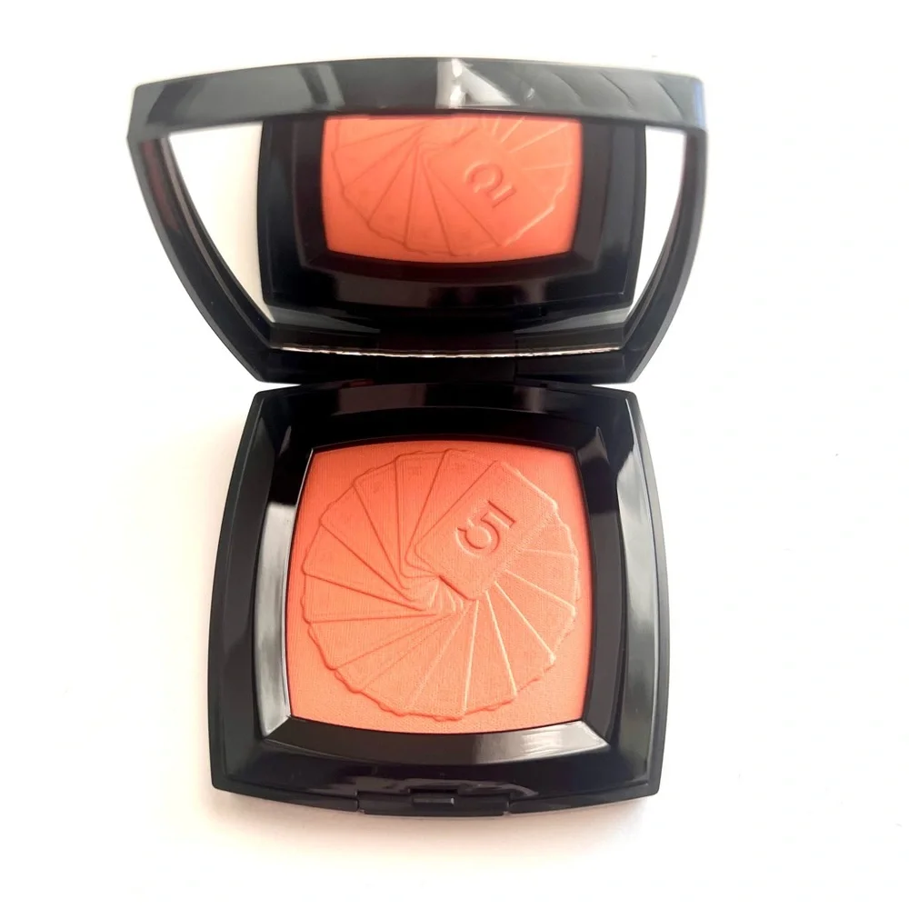💎CHANEL limited edition matte powder blush in Blood Orange